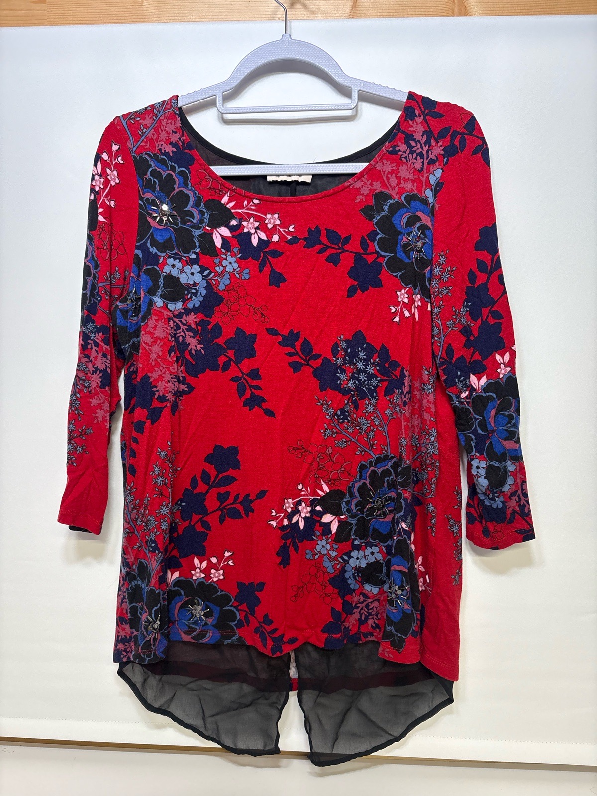 Women’s red floral per una top - size 14