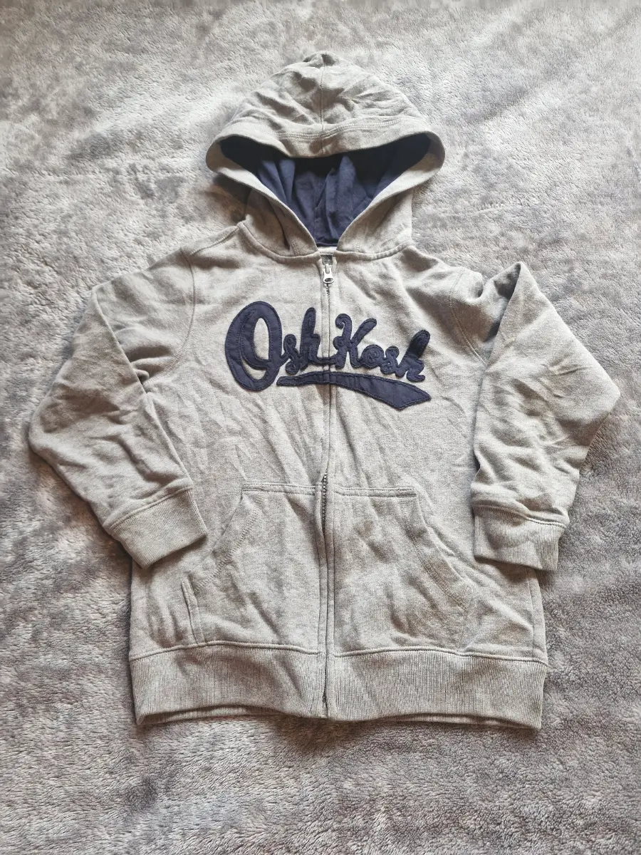 Kids hoodie aged uk 8 years a1 condition oshkosh