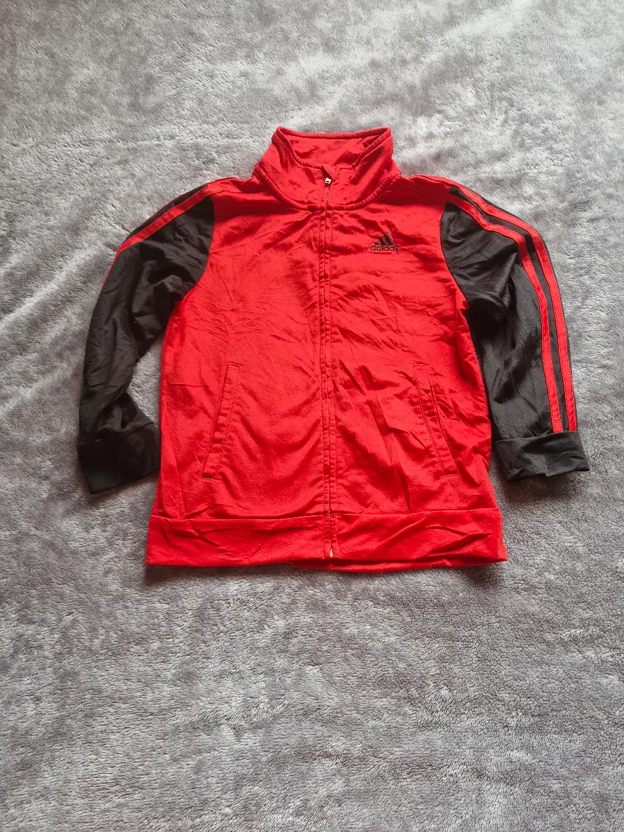 Boys top aged uk 7 years a1 condition adidas
