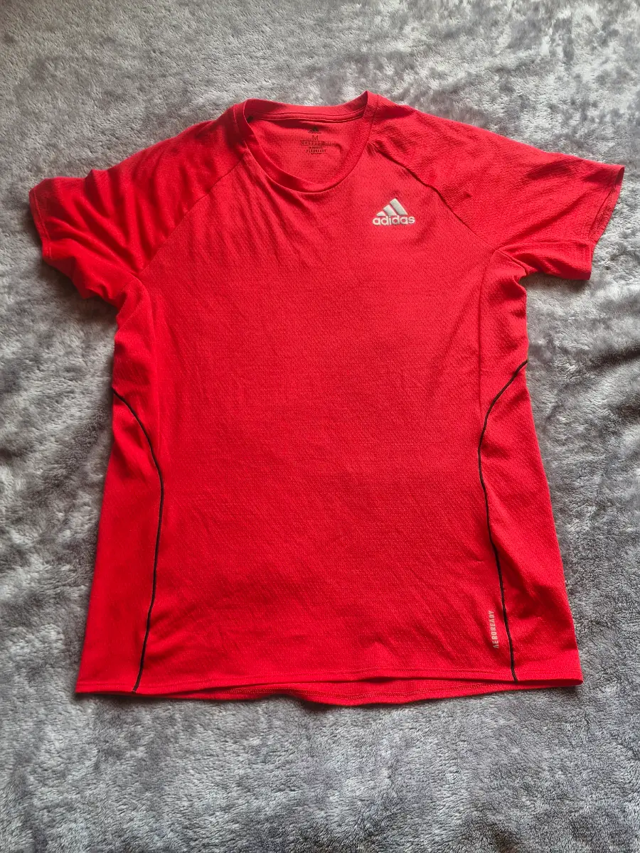 Men's top size uk medium a1 condition adidas