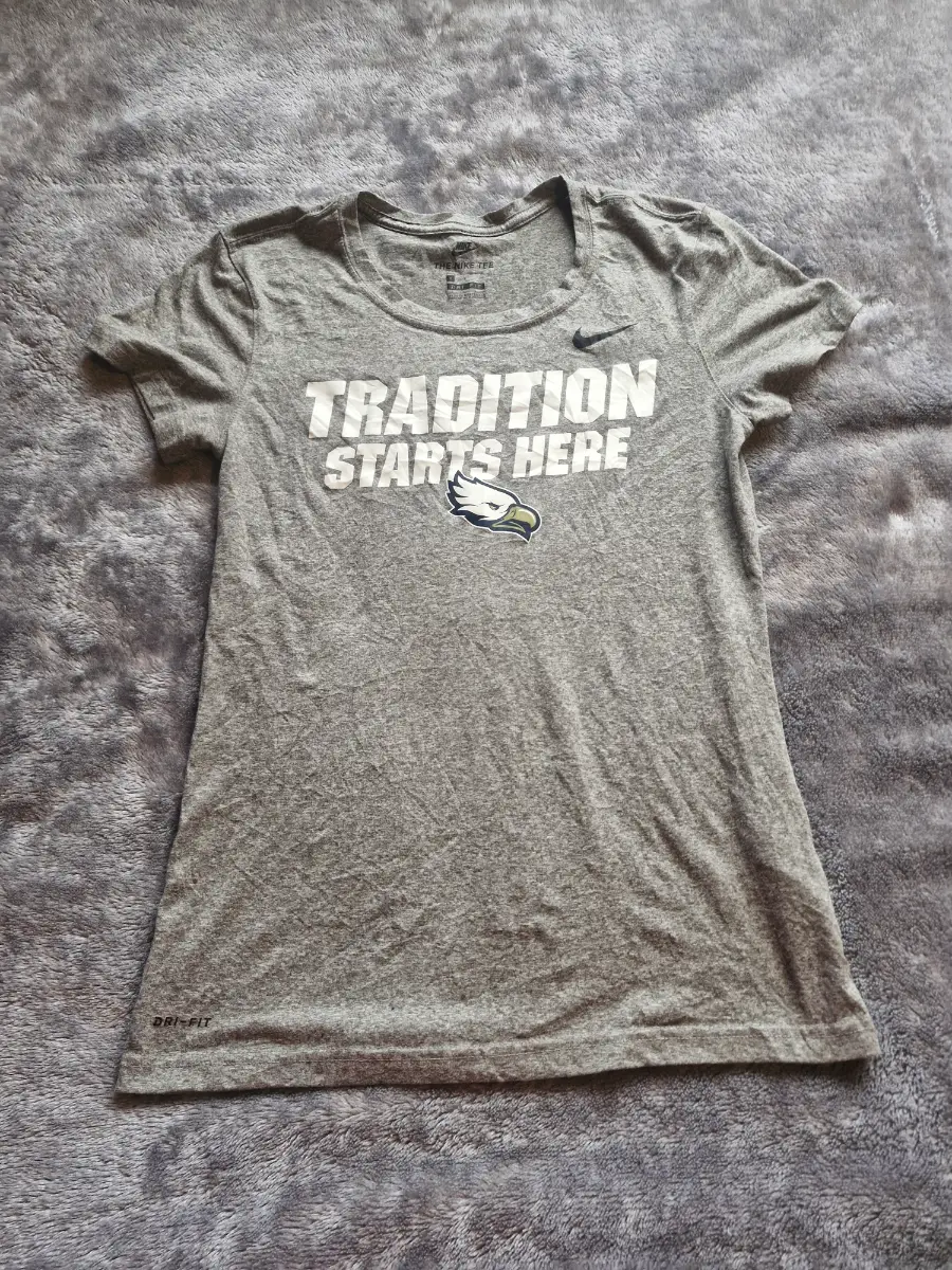 Ladies top size uk small a1 condition nike
