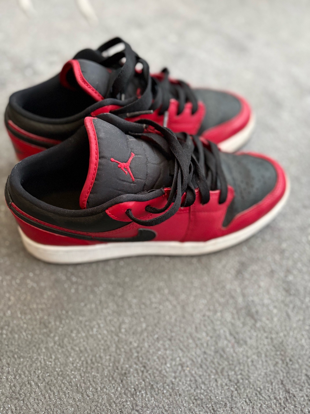 Nike air leather trainers