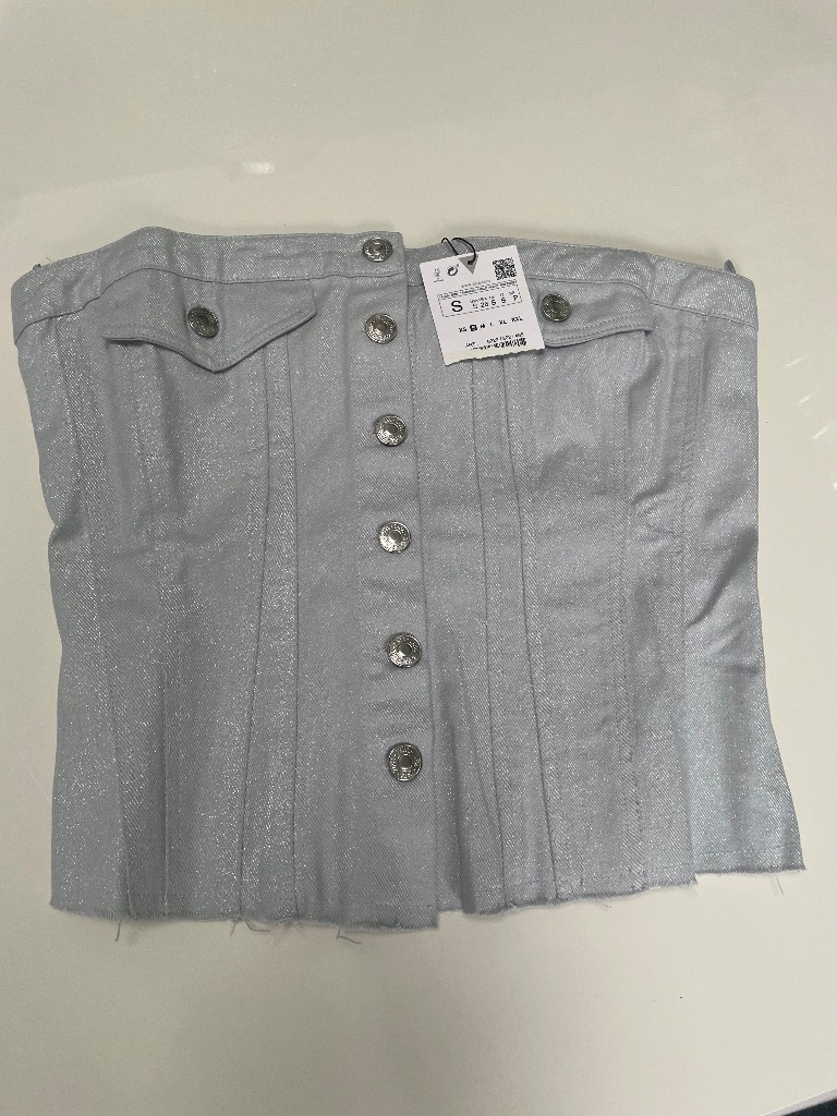 Zara grey denim top.  Size small.  New.