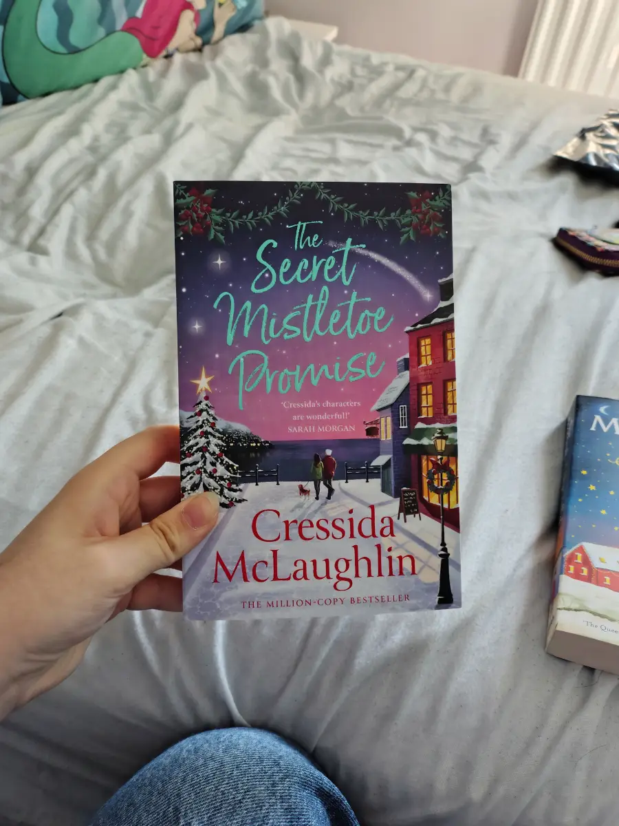 The Secret Mistletoe Promise