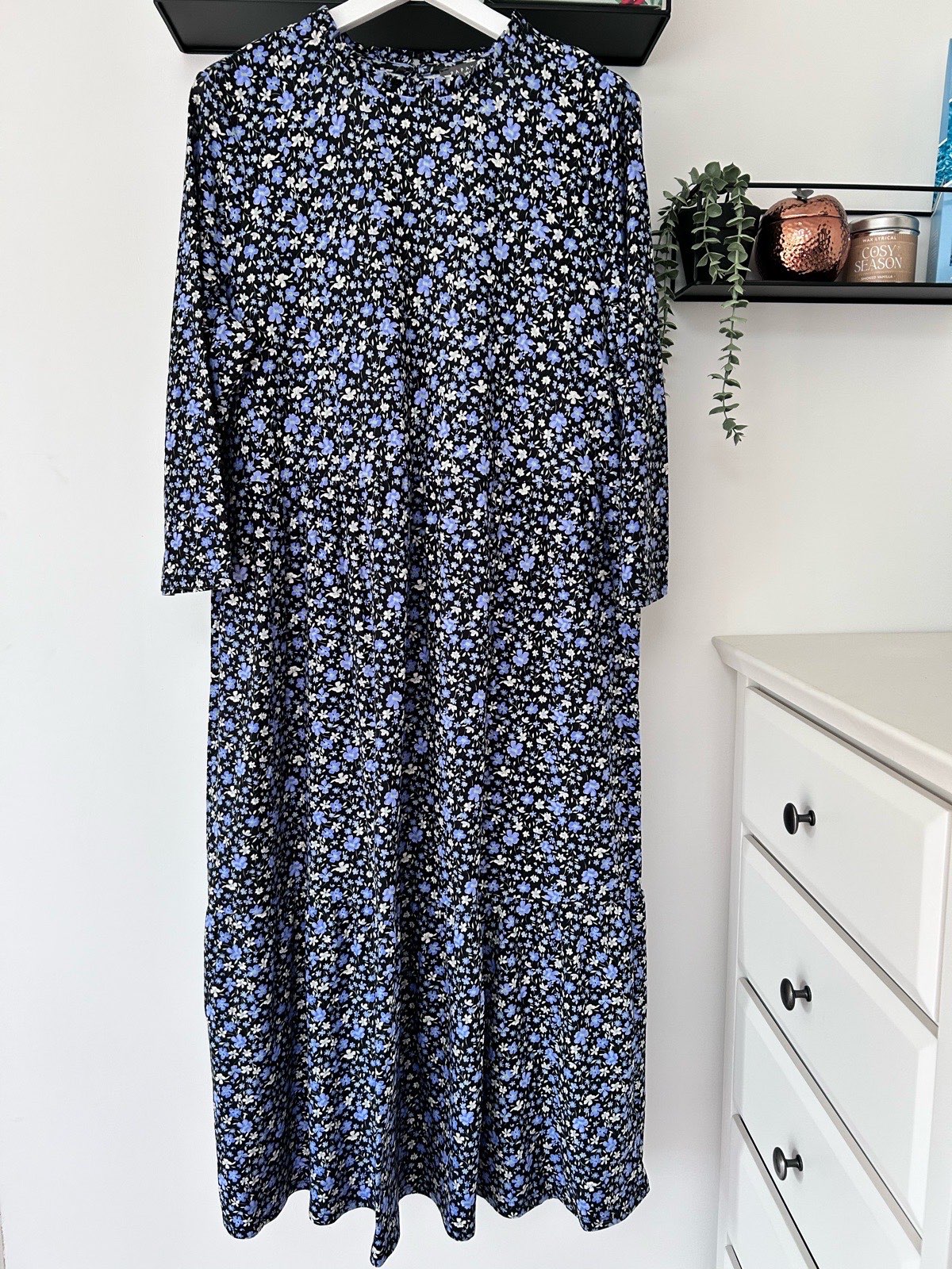 Papaya Navy & Blue ditsy floral 3/4 sleeve long tiered dress size 18