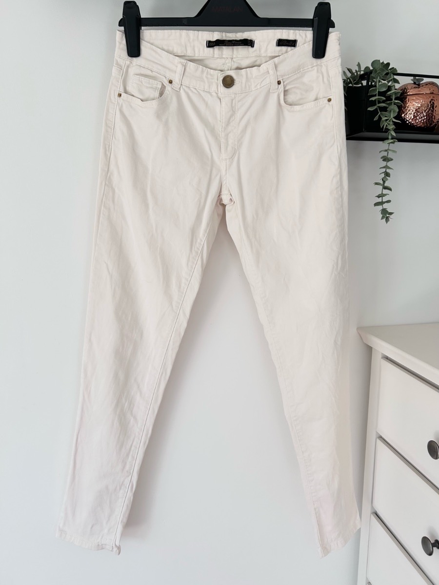 Zara premium denim cream slim fit zip hems jeans size 10/12 W29”
