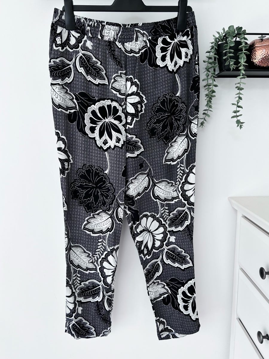 F&F Black & white floral summer trousers size 16