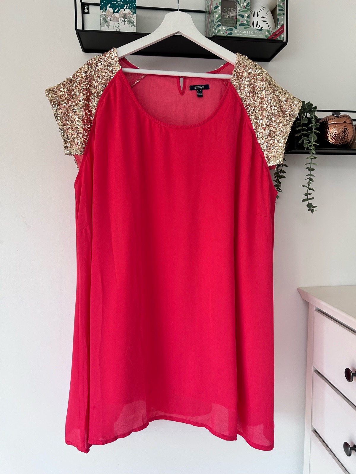 Samya Coral & gold sequin shoulder sheer overlay dress size 28