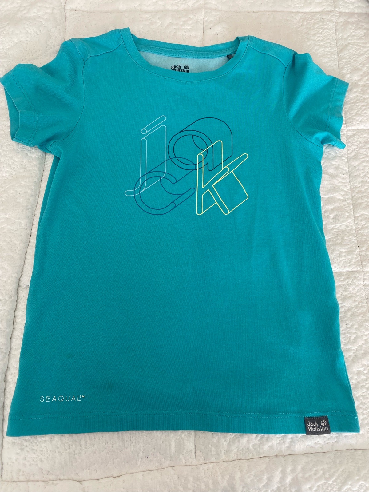 Boys turq Seaqual tee by Jack Wolfskin age 7 to 8 yrs