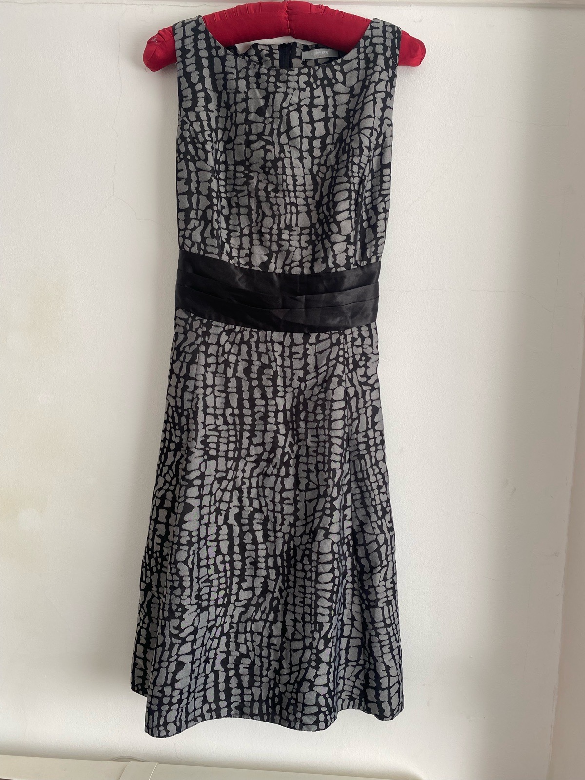 Abstract black and grey sleeveless Sophie Gray dress size 14
