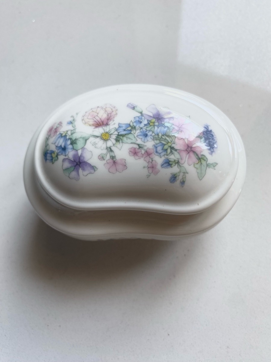 Vintage Wedgwood Angela floral bone china trinket box with lid