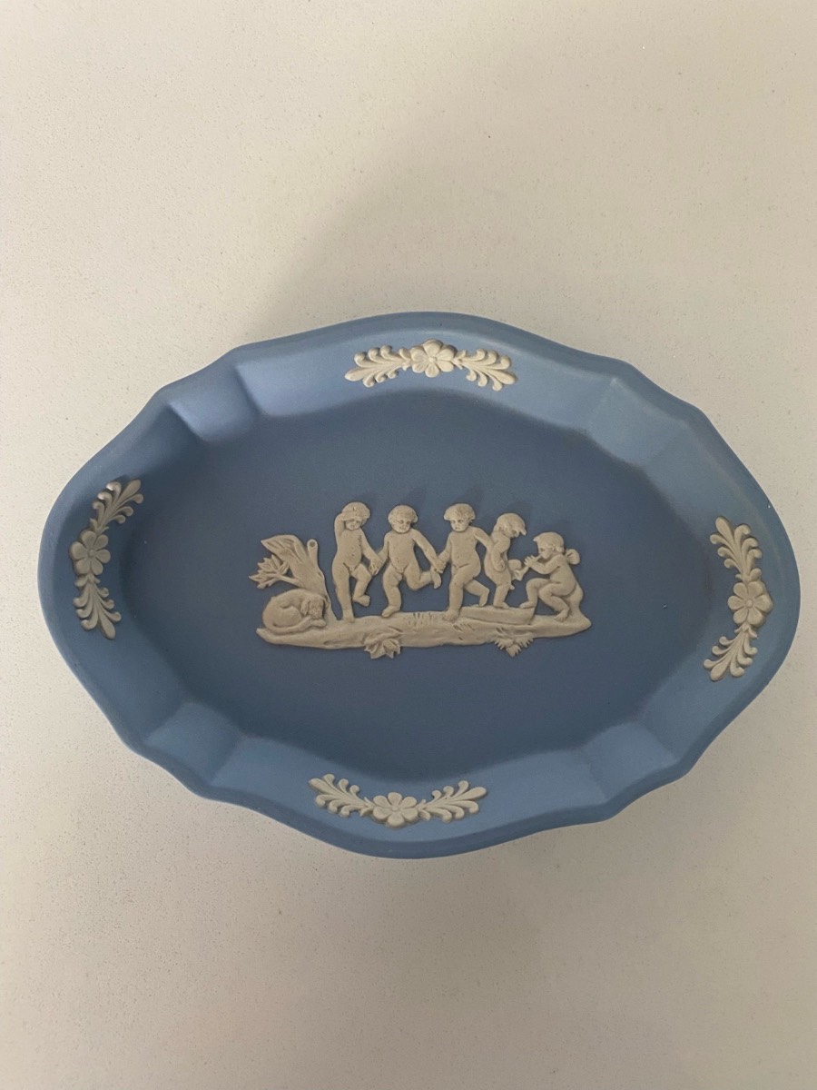 Vintage Wedgwood blue Jasperware oval trinket dish with dancing cherubs