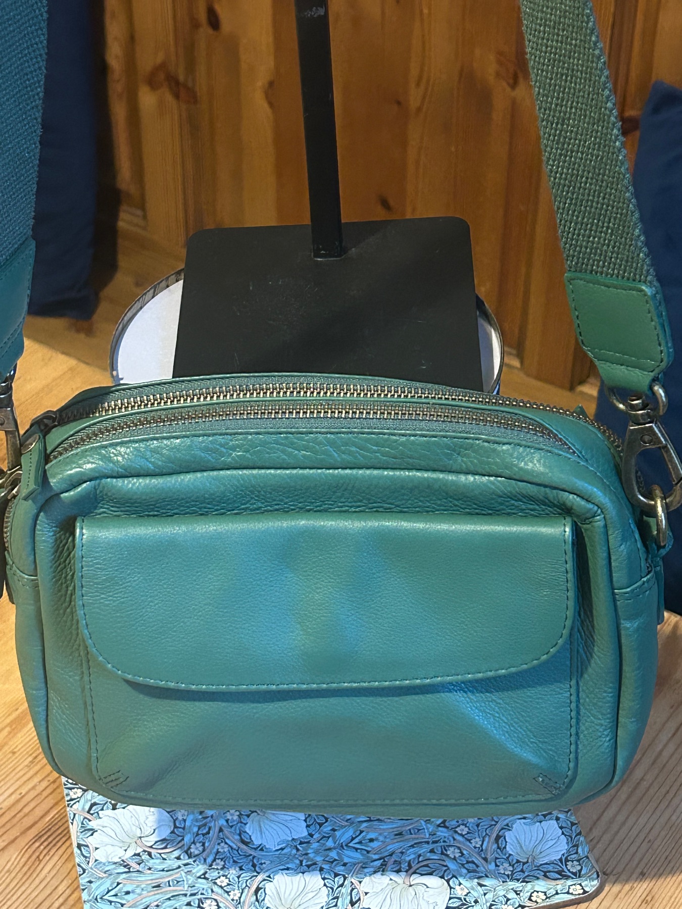 Fat Face Oslo Green Leather Camera Bag