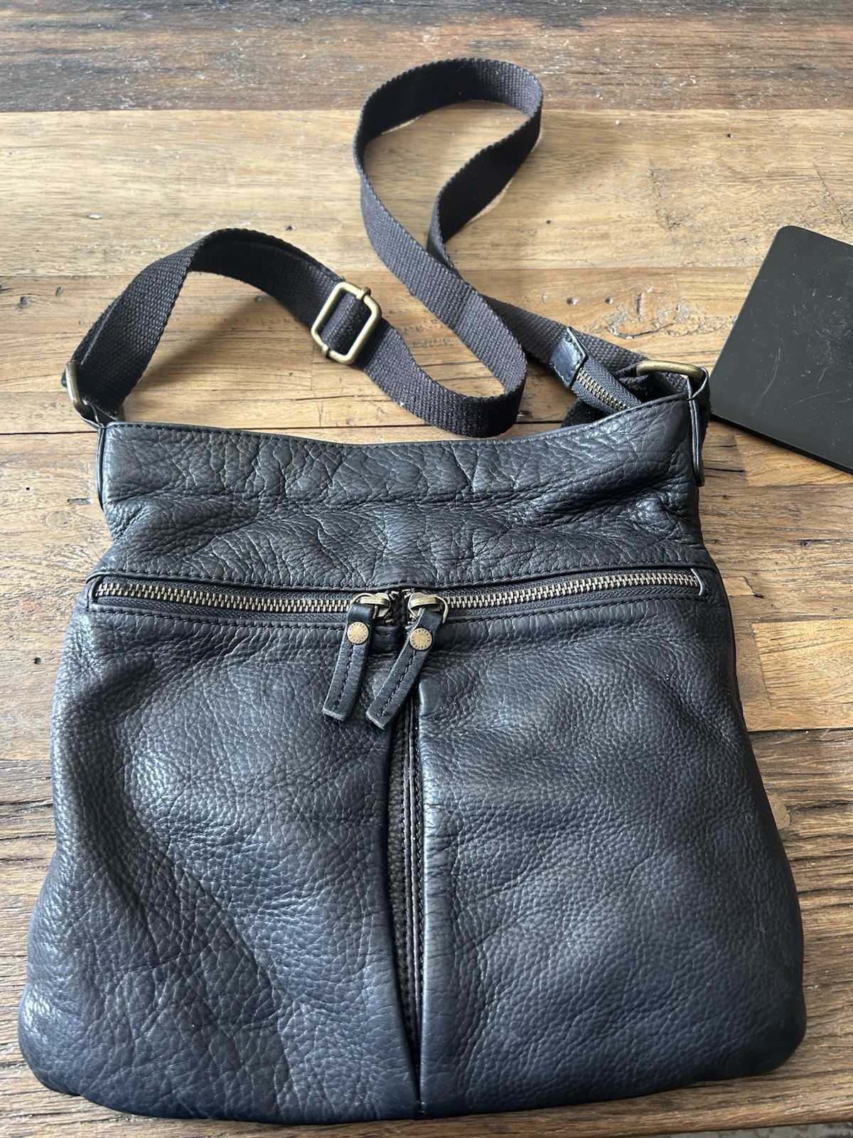 FatFace Bella Black Pebbled Leather Crossbody Bag Zip Center Slouchy 109011