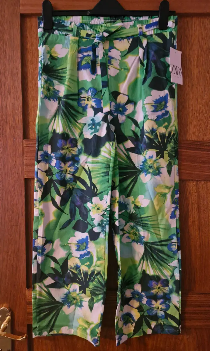 Zara trousers size small new with tags
