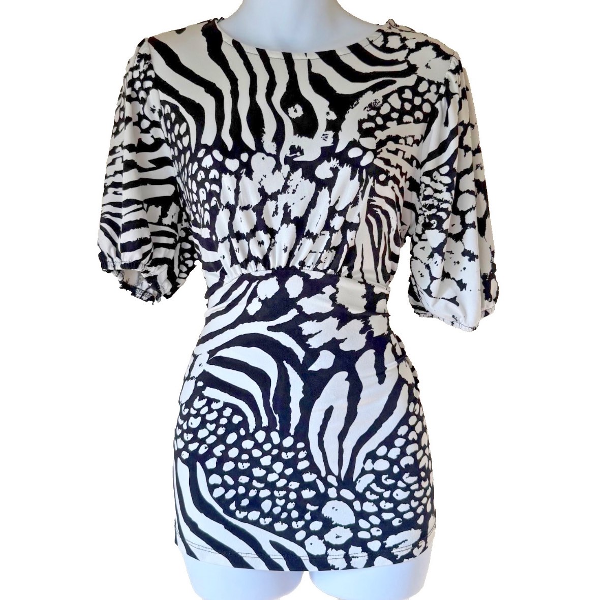 Lipsy London Monochrome Ruched Short Sleeved Top Size 14