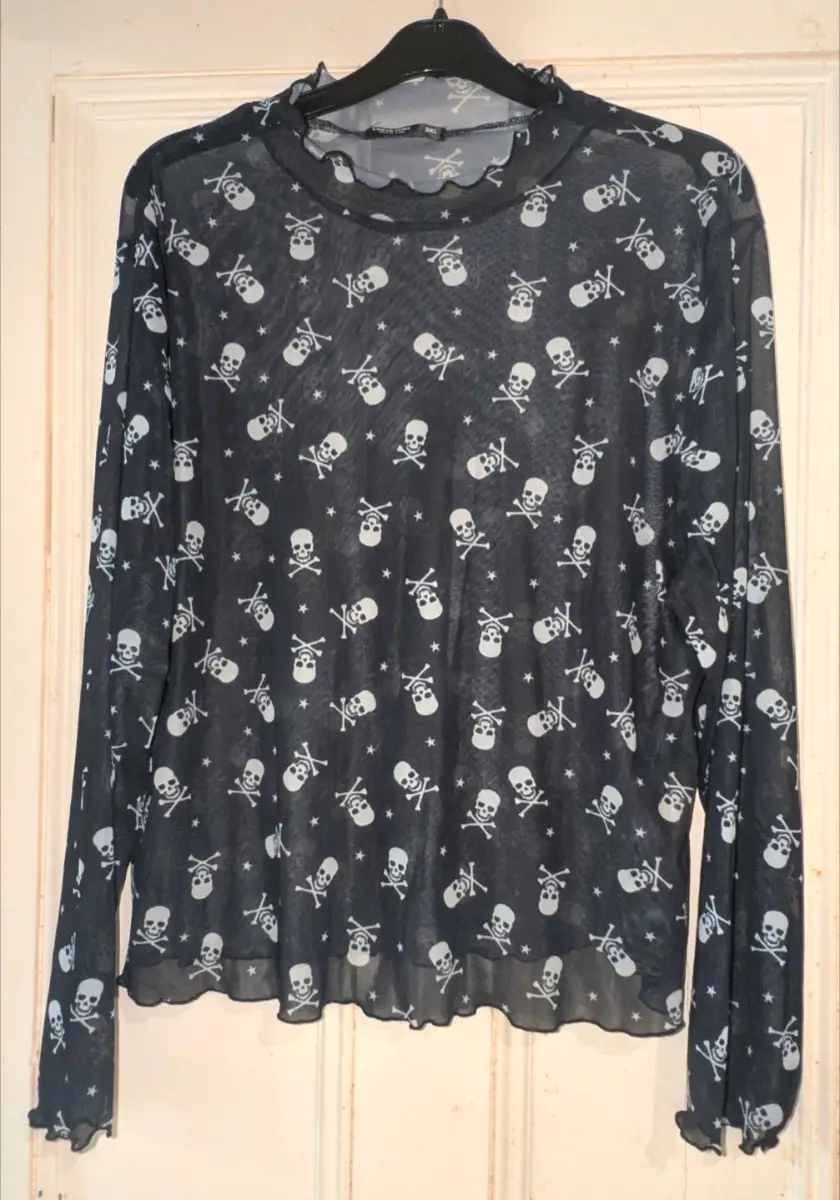 shein curve long sleeve sheer skull top