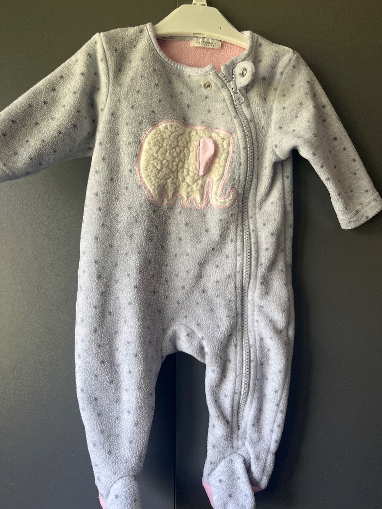 0-3 Next elephant thick onesie