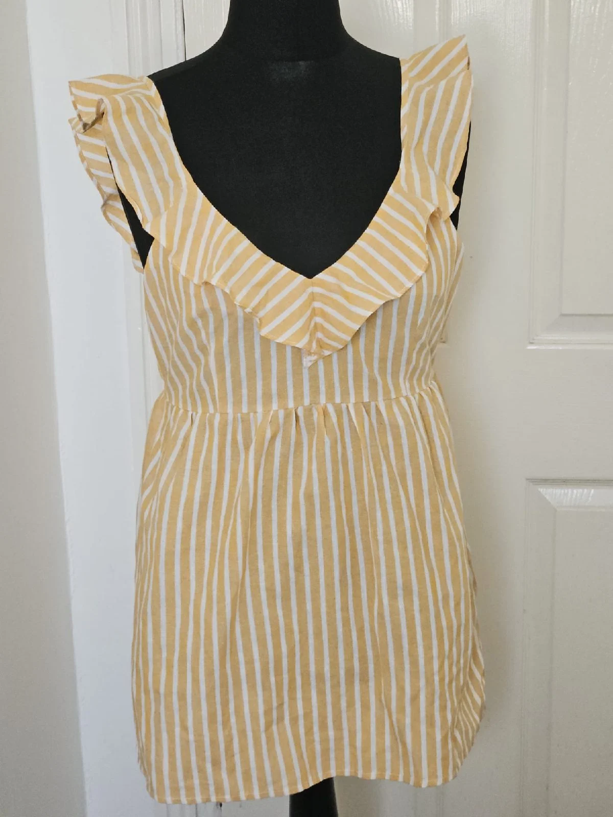 PrettyLittleThing Yellow Striped Summer Tunic Top Size 10 Ruffle V-Neck Tie Back