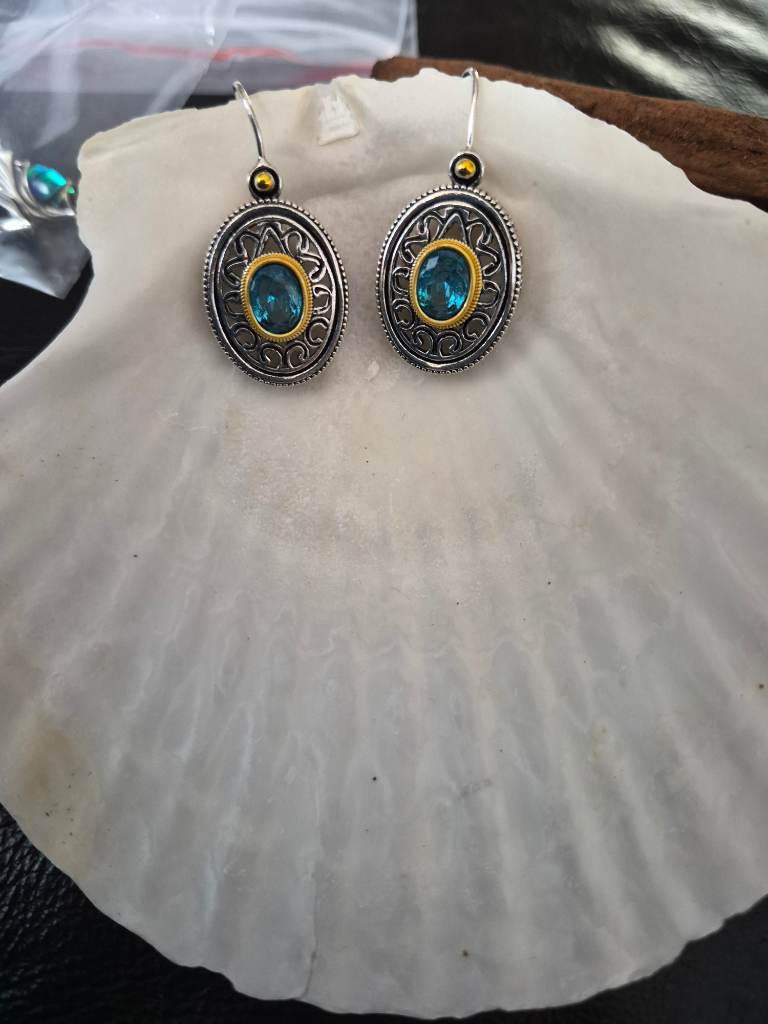 Moroccan baroque vintage  hollow hand-crafted oval dangle earrings with zirconia boho