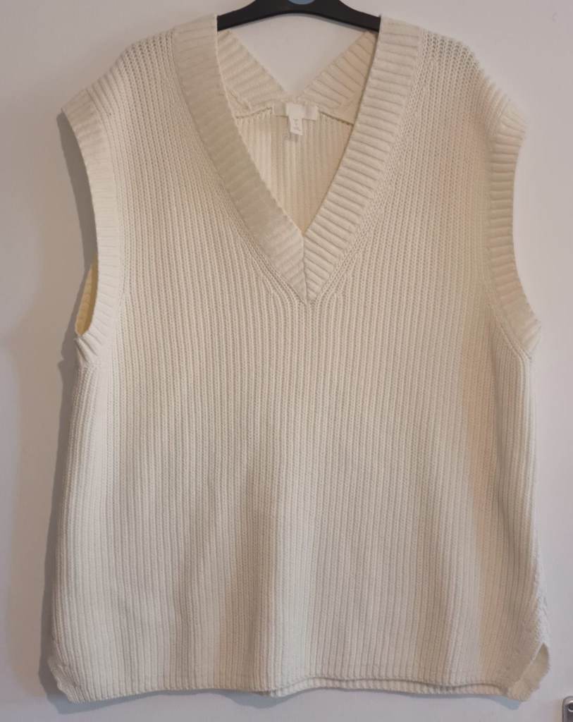 H&M Cream Chunky Knit Sleeveless V-Neck Tank Top / Sweater Vest Size M