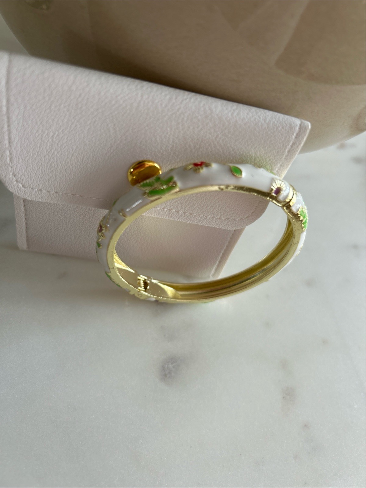 Ladies enamel bangle