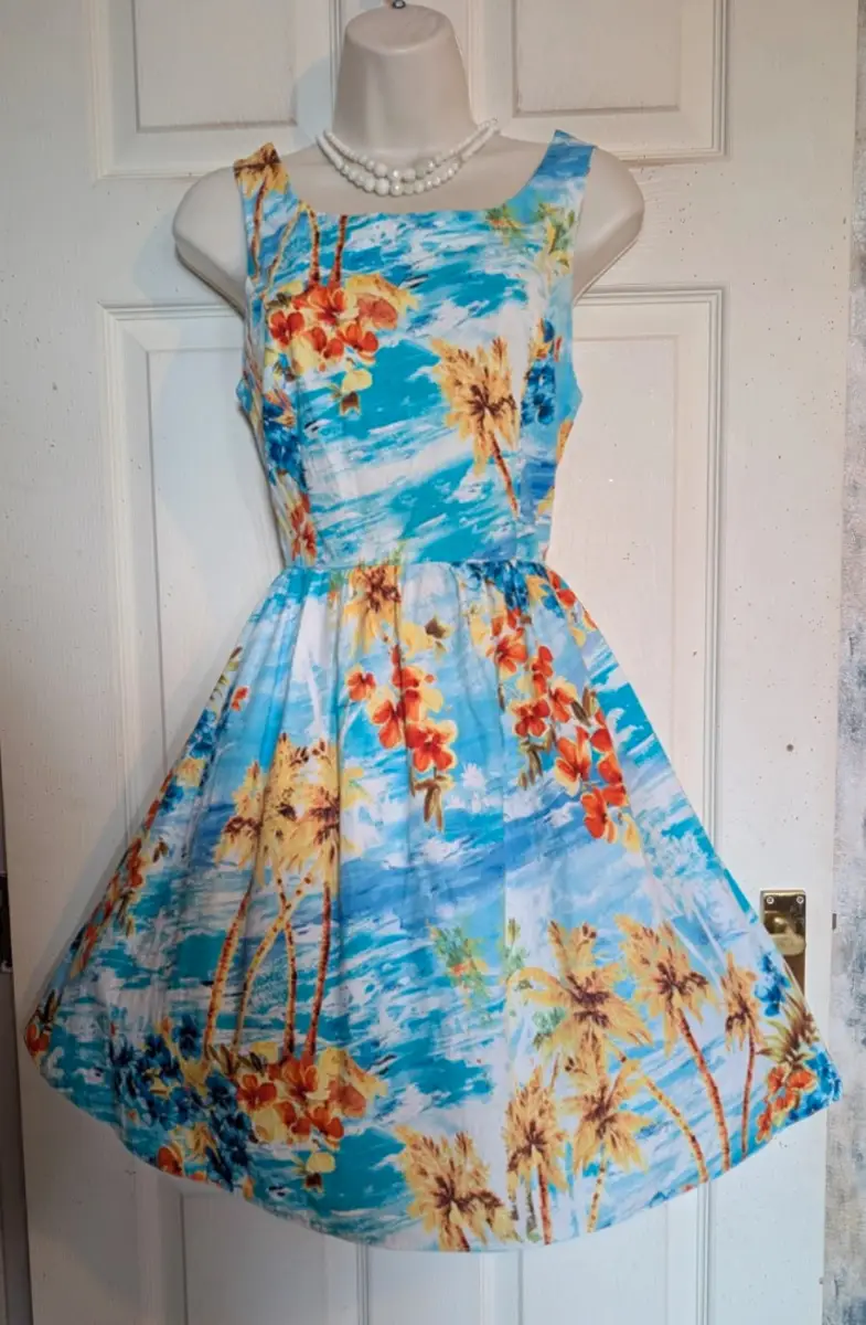 cute tropical print cut out back Retro'50s skater style dress sz 10  holidays