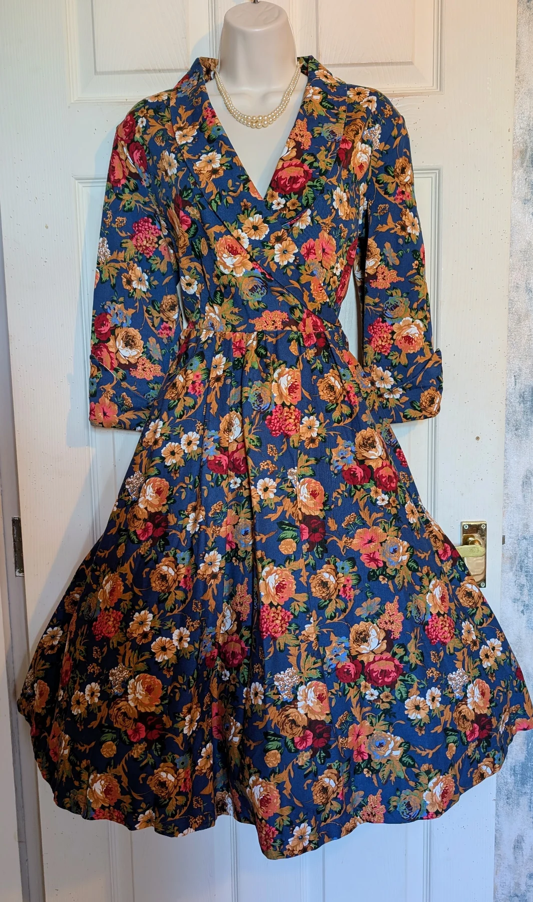 Lindy Bop Vivi Autumn floral Retro 50s style full flare dress sz 16 Goodwood