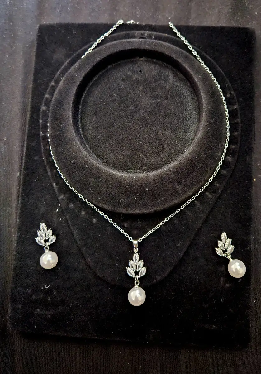 Pearl Jewellery Set Necklace And Earrings