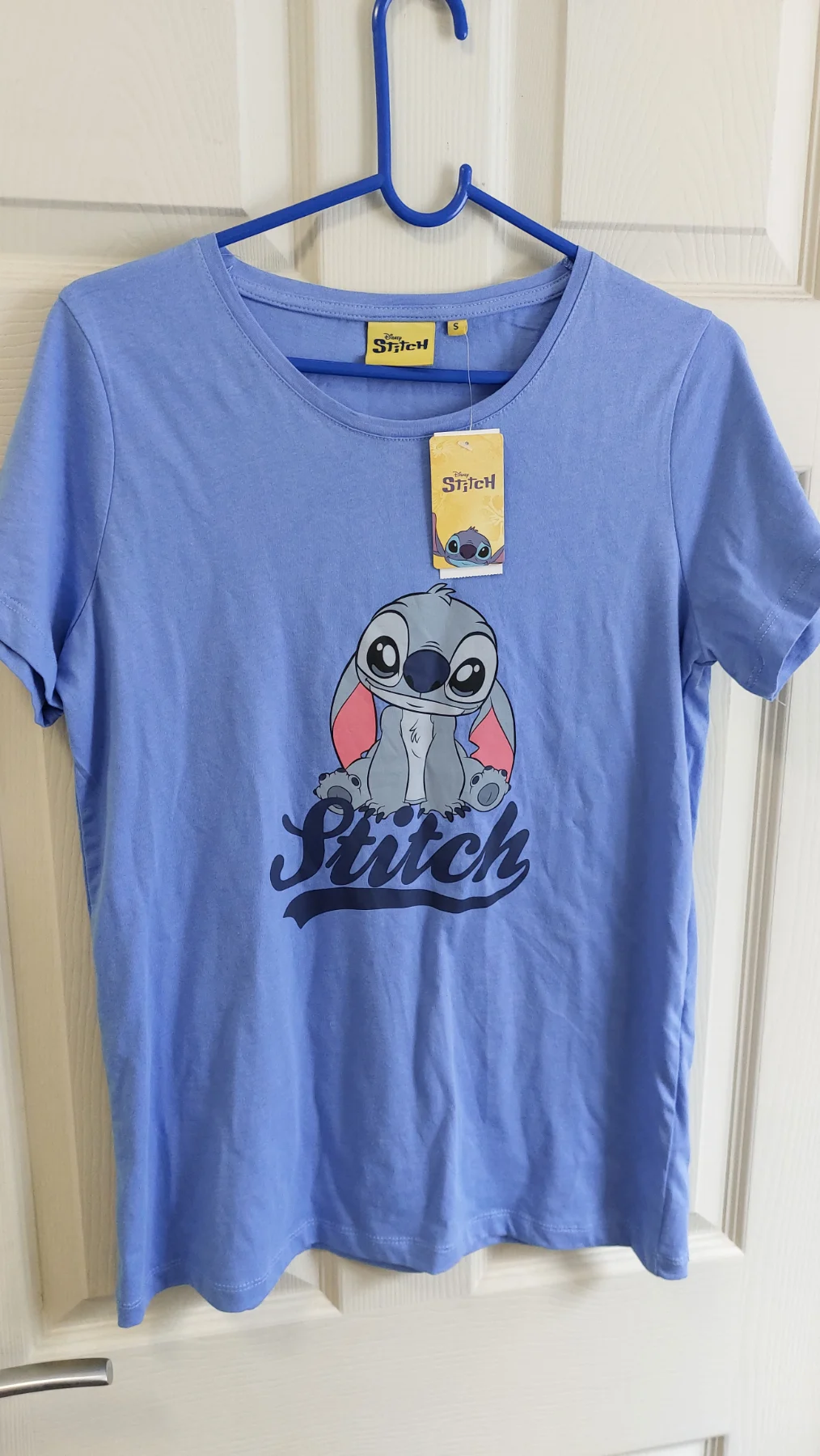 Disney "Stitch" T-Shirt, Size S.