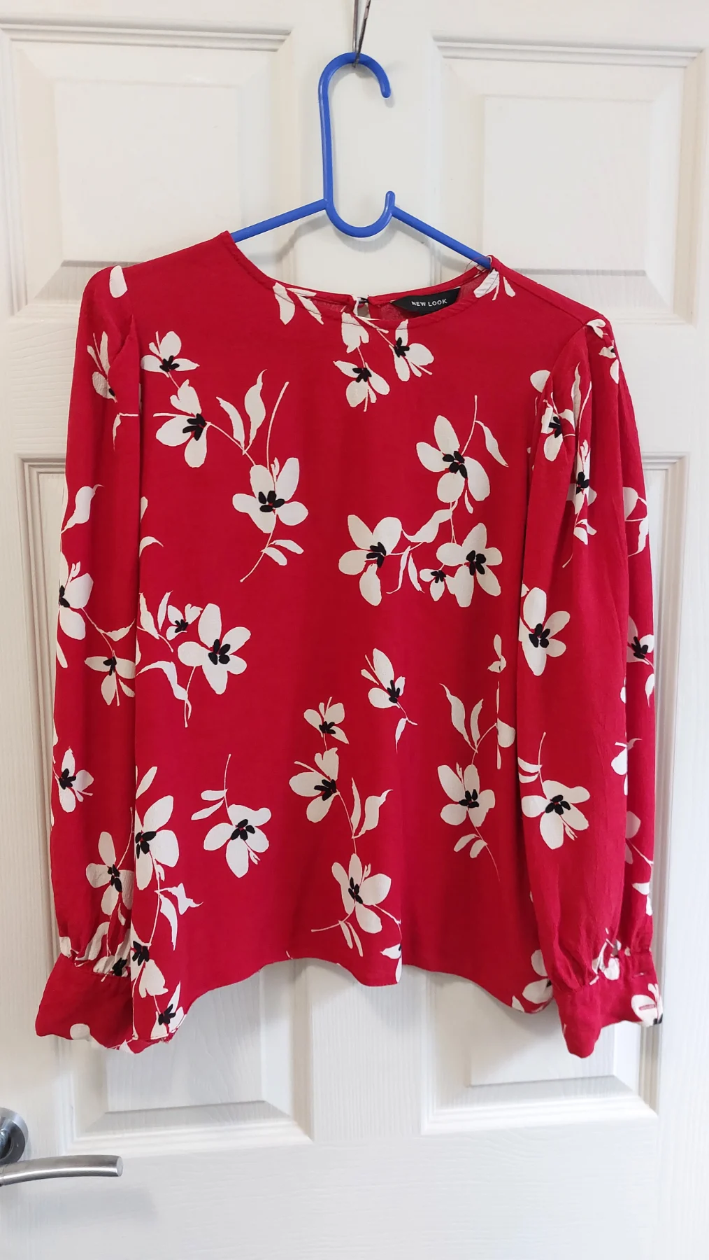 Red/Floral New Look Top, Size 14.