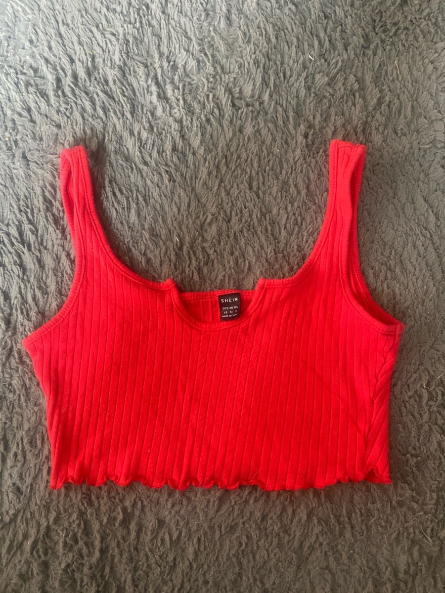 cropped top- Red