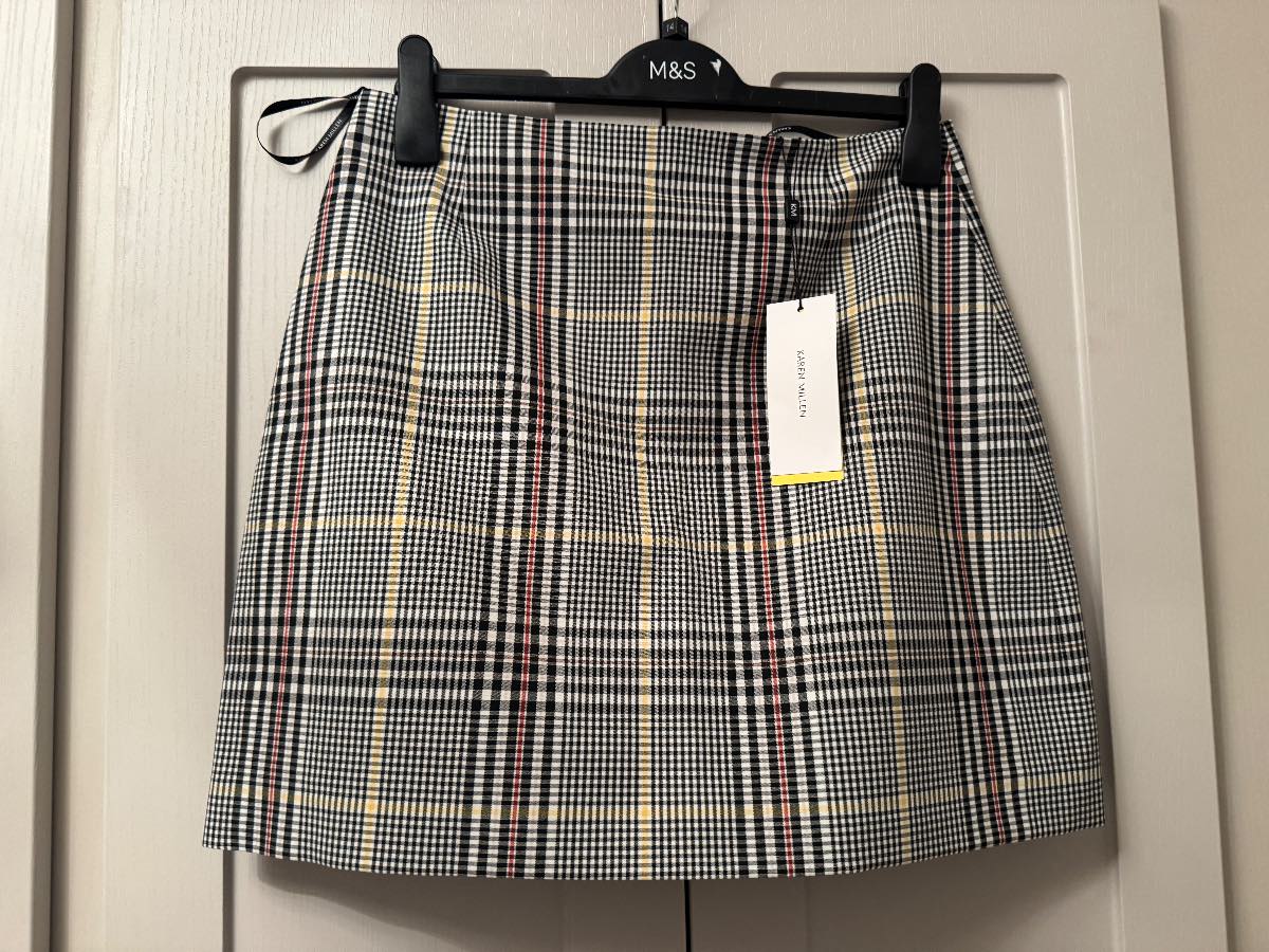Women Karen Millen checkered mini skirt size 12 BNWT