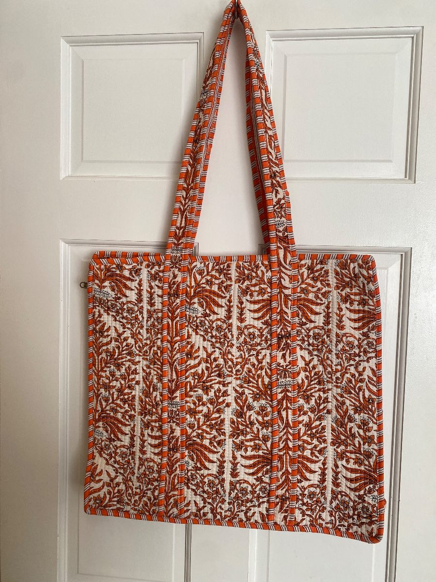 Tote bag