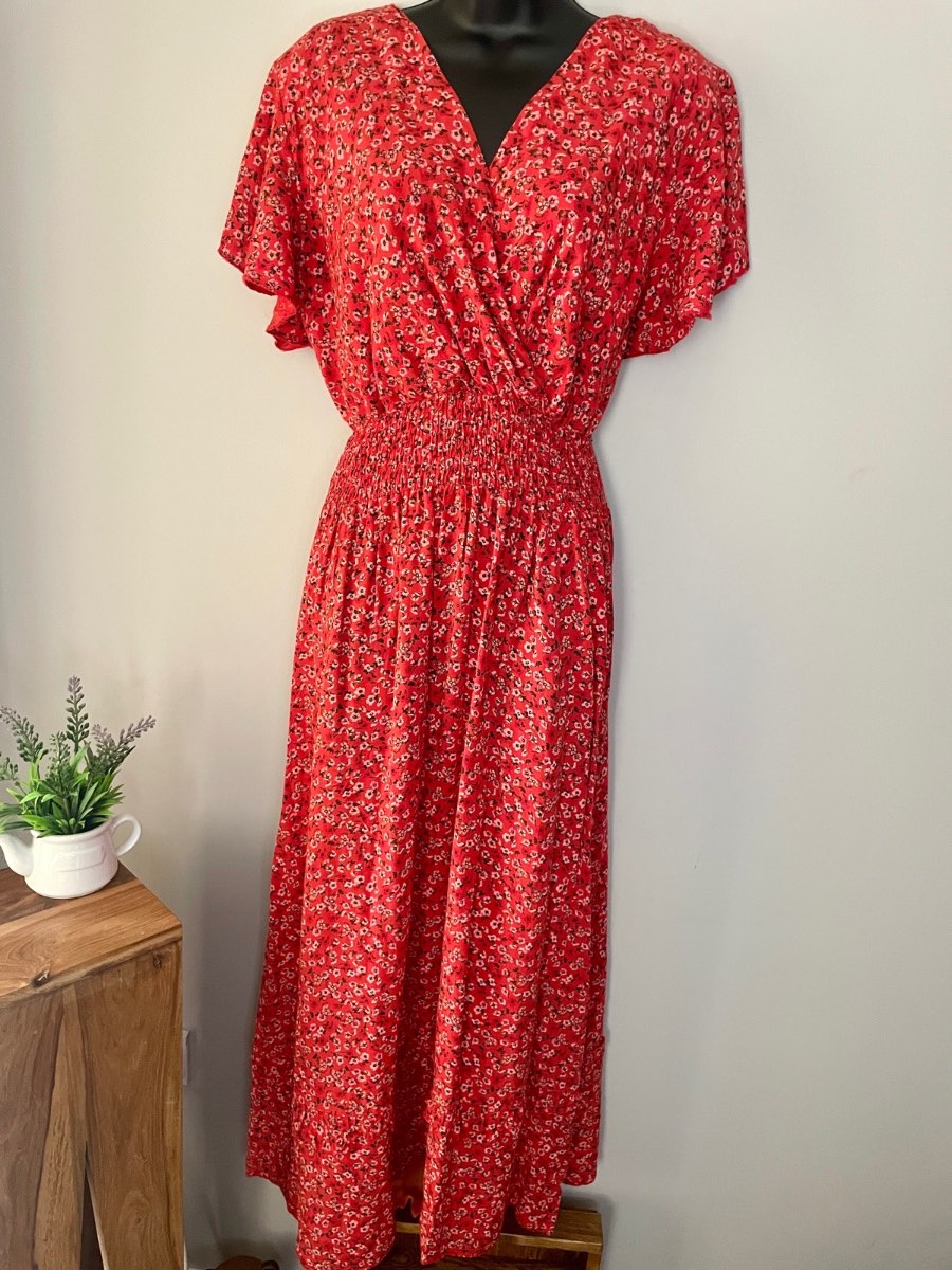 The Lino Lounge Red Floral Maxi Dress Size M