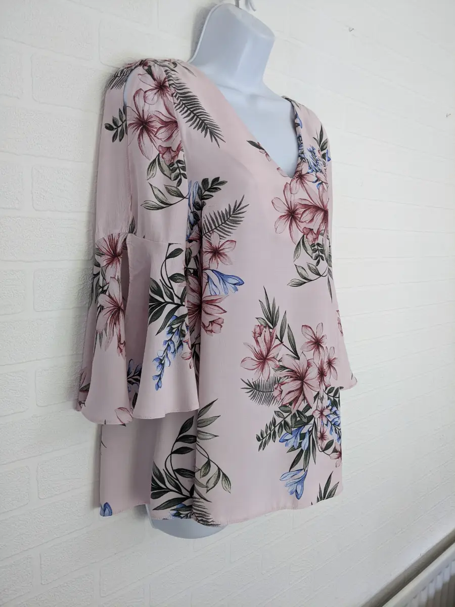 Beautiful Pink Blouse Size 10 / 38 Summer / Holiday