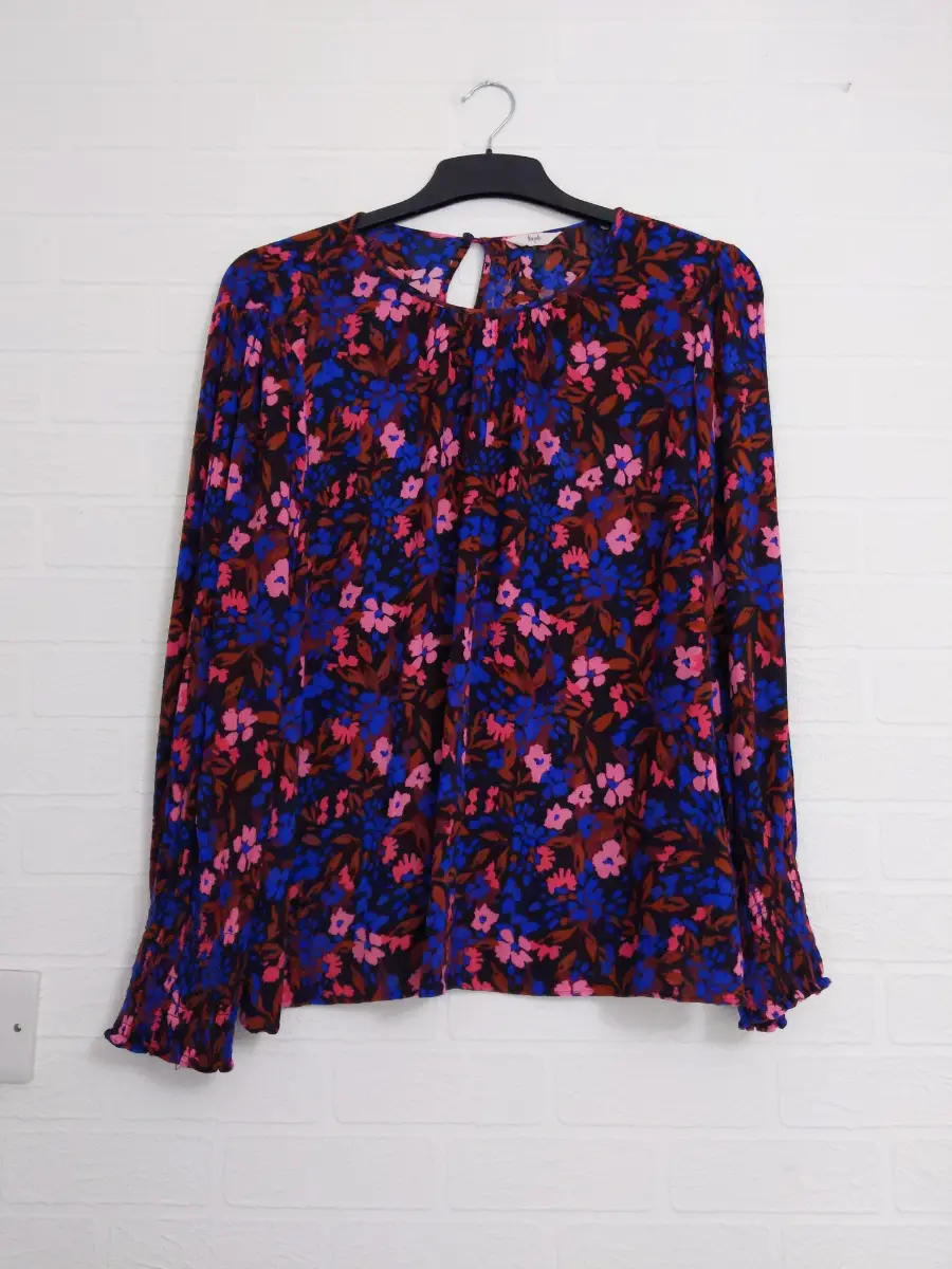 Hush Blouse Size 18 Long Sleeve Relaxed fit