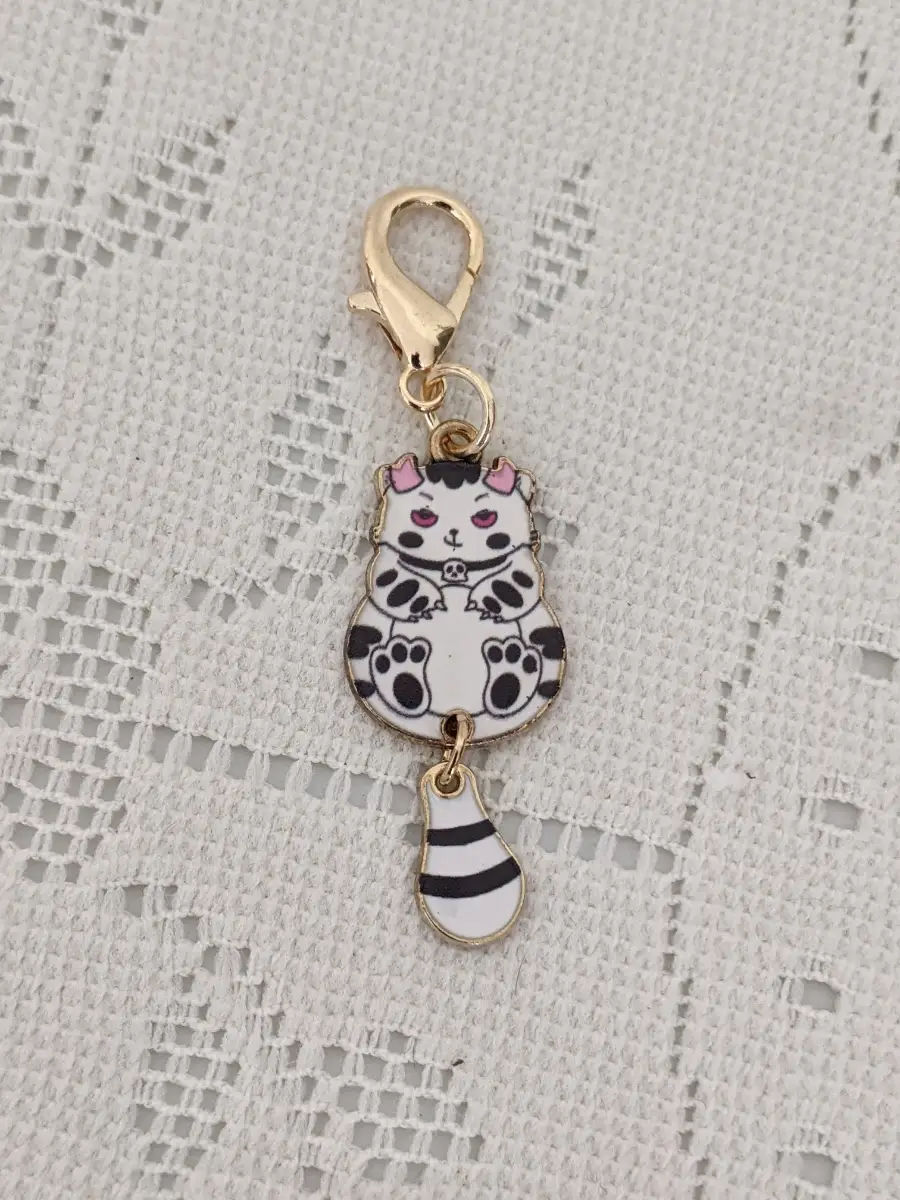 Small cat Clip on Charm Black and White