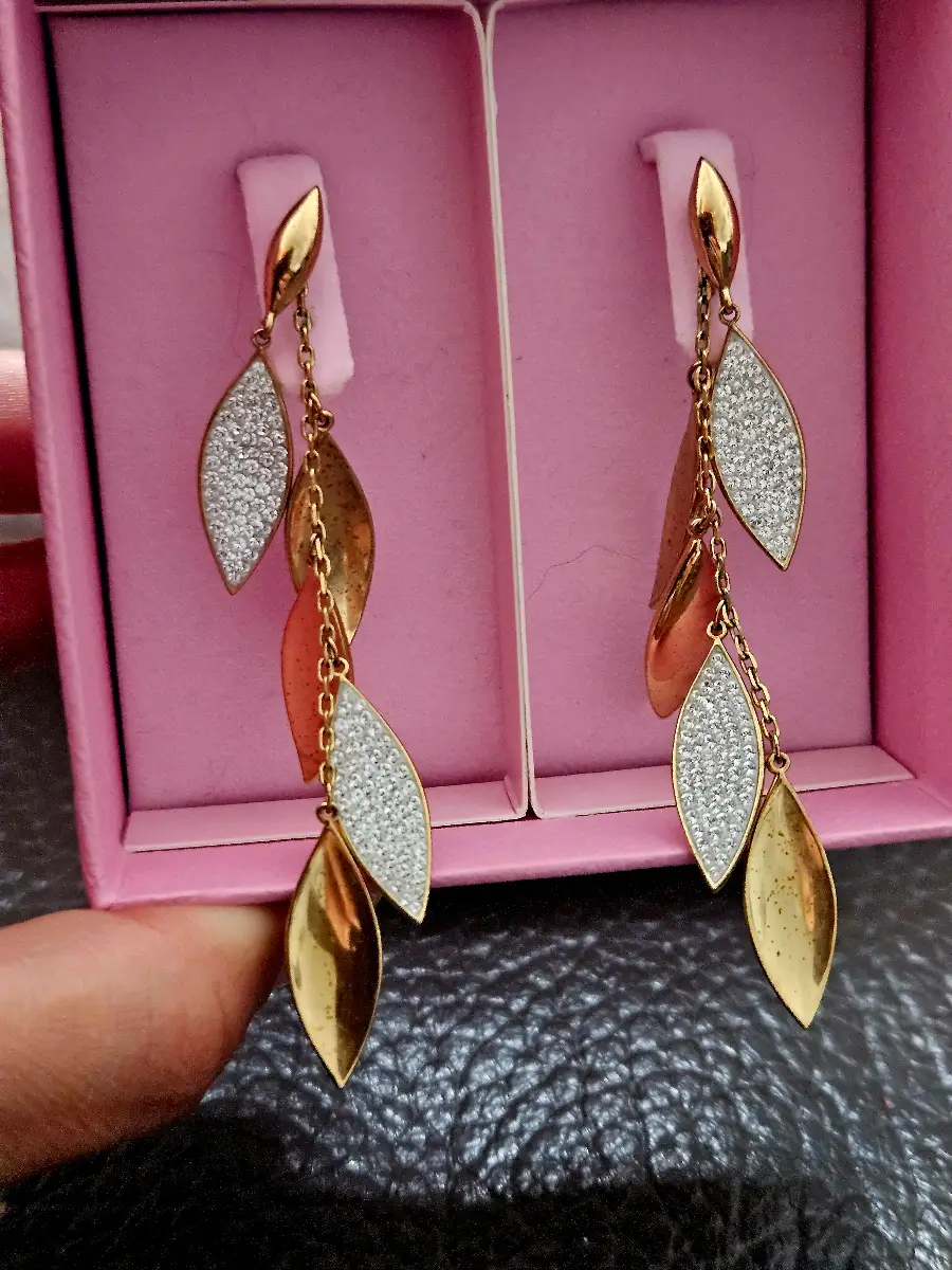 Swarovski gold earrings