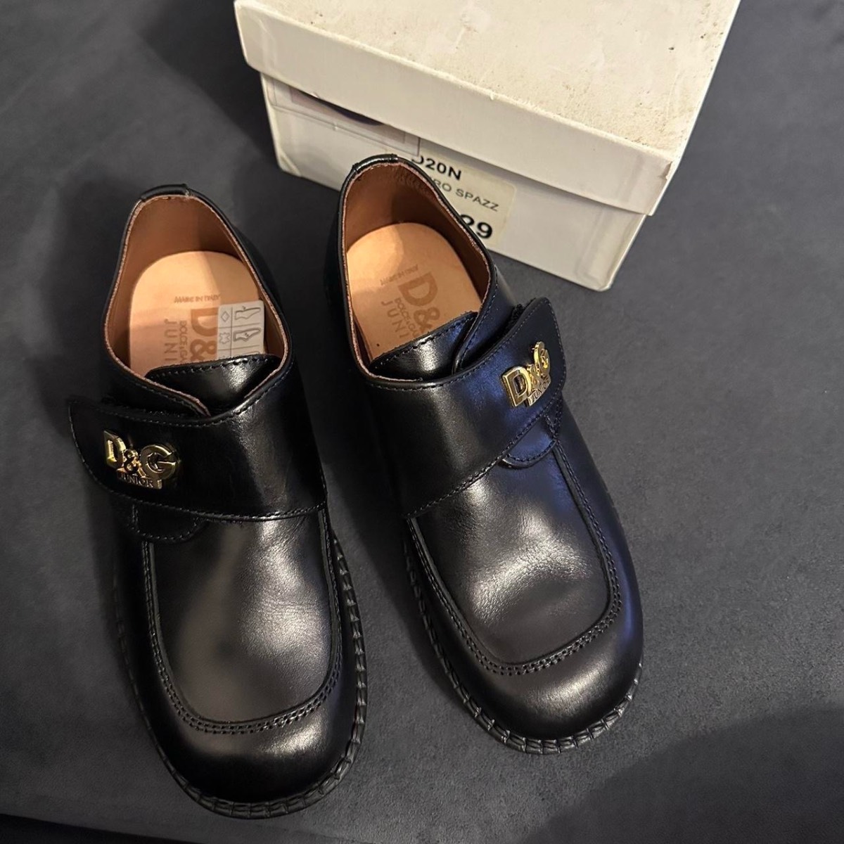 Dolce e Gabbana unisex,boys/girls Oxford shoes size 29 eu/11 uk kids