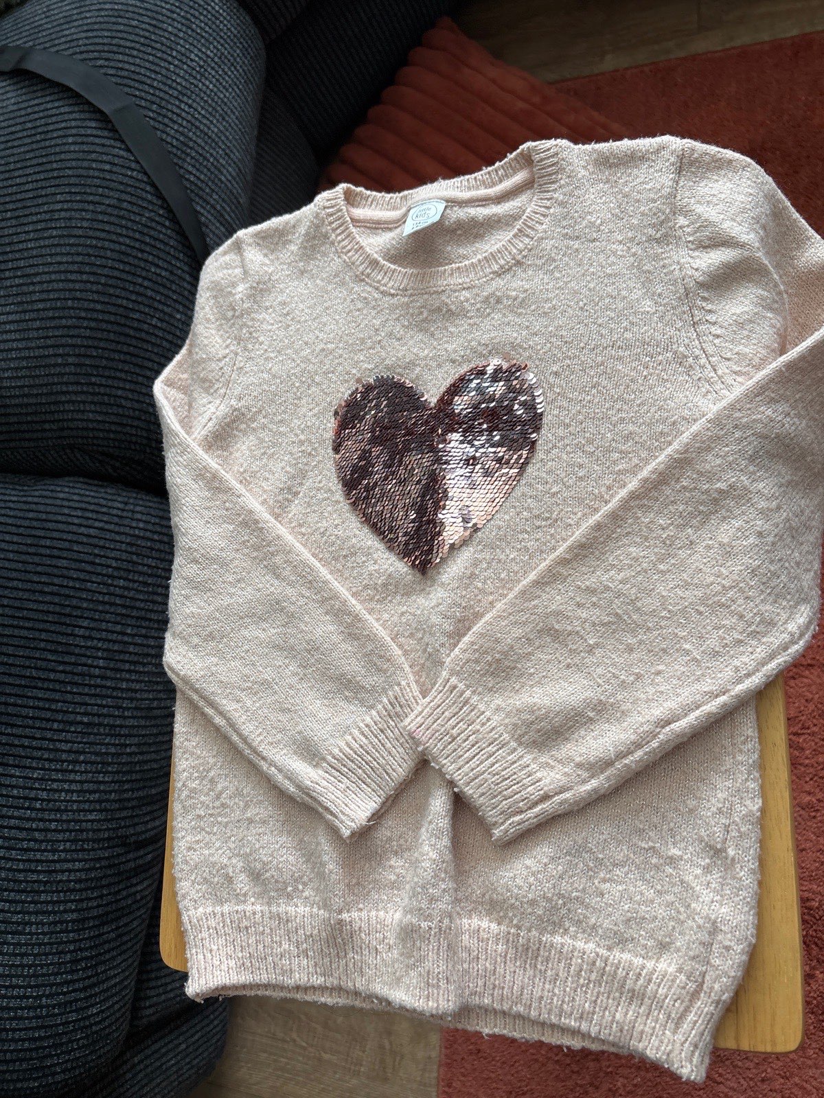 Girls jumper 8/9 years