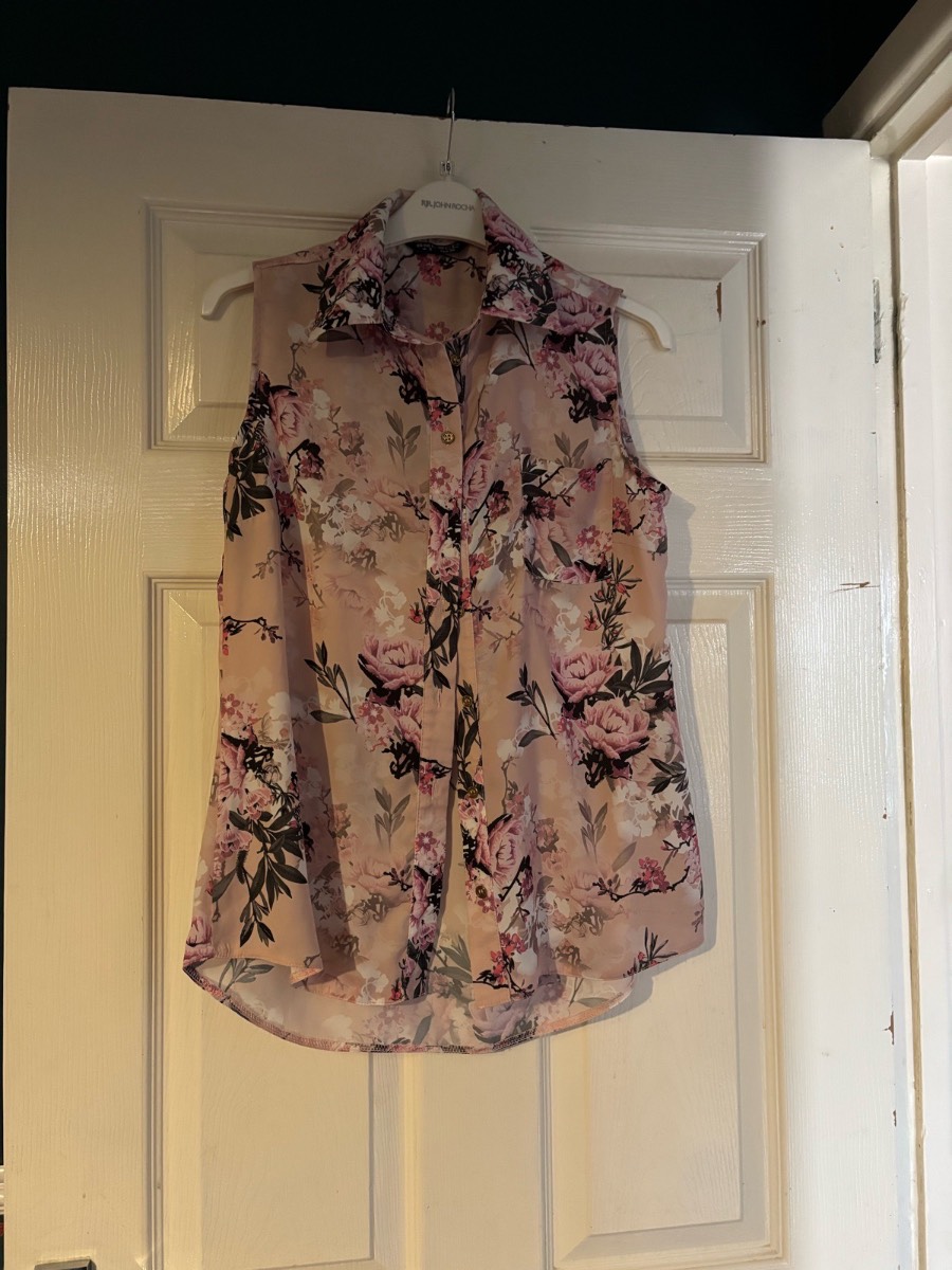 Ladies blouse 8