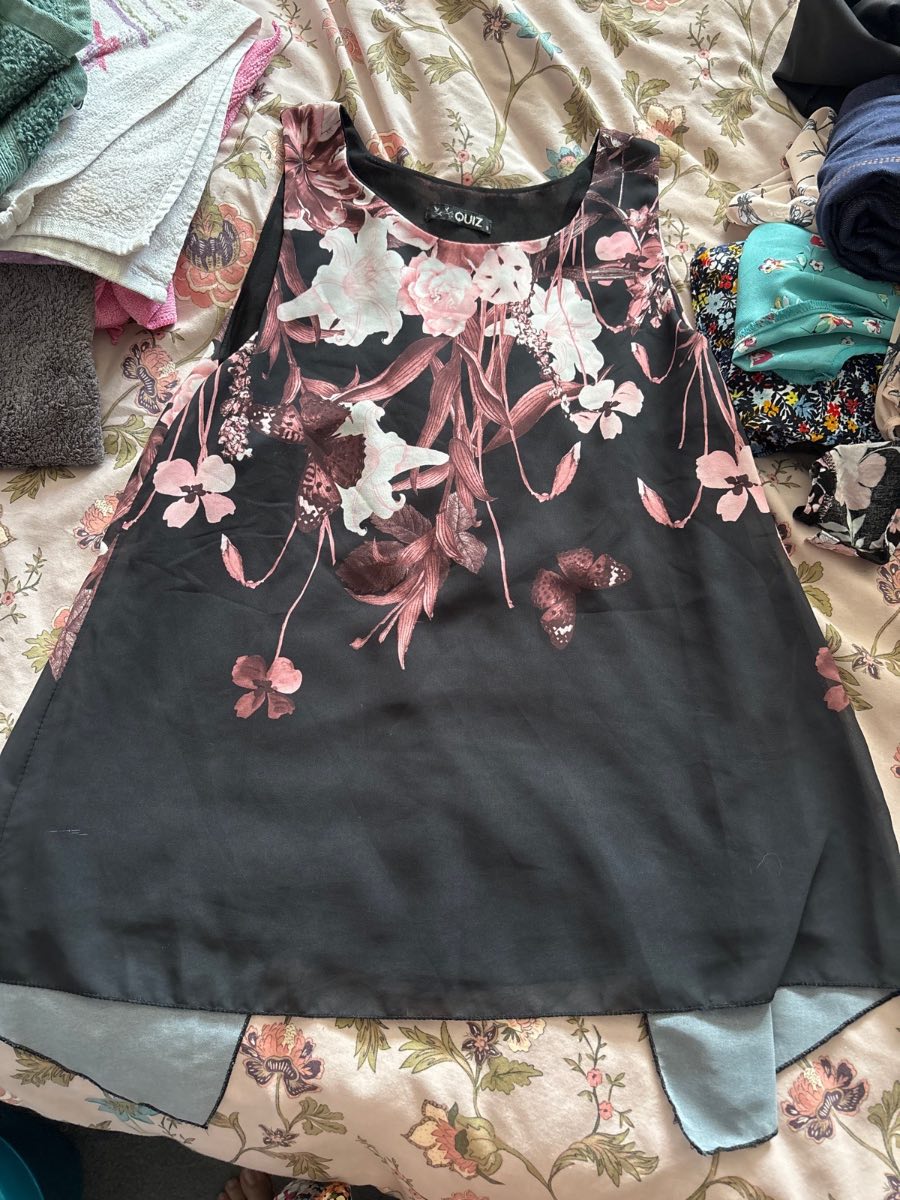 Ladies top s