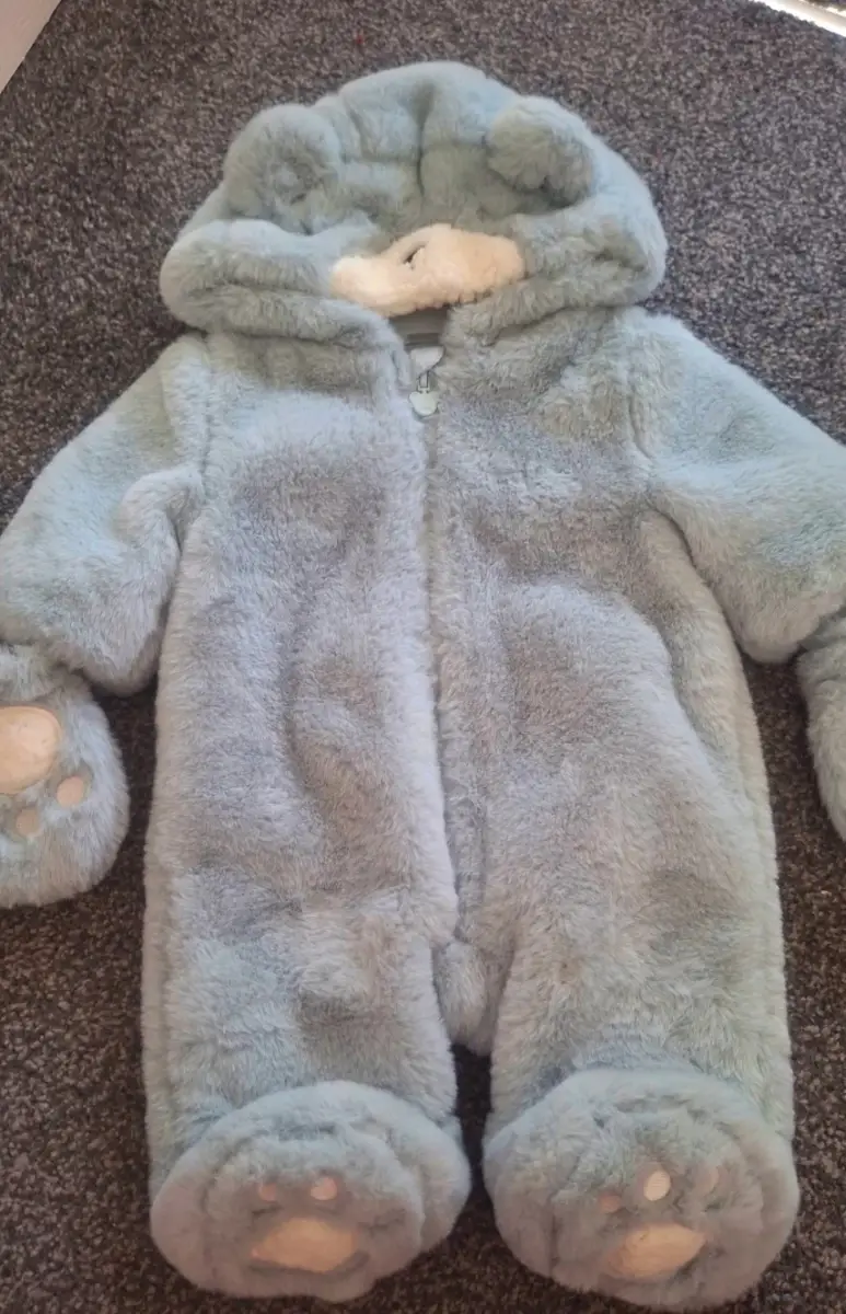 Pramsuit