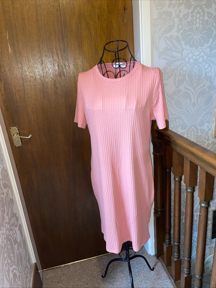 Short sleeve jumper dress