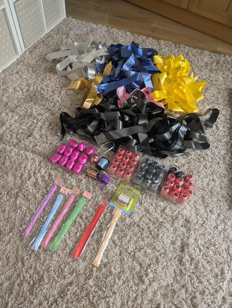 Huge Bundle of gift hamper box bows and ribbons