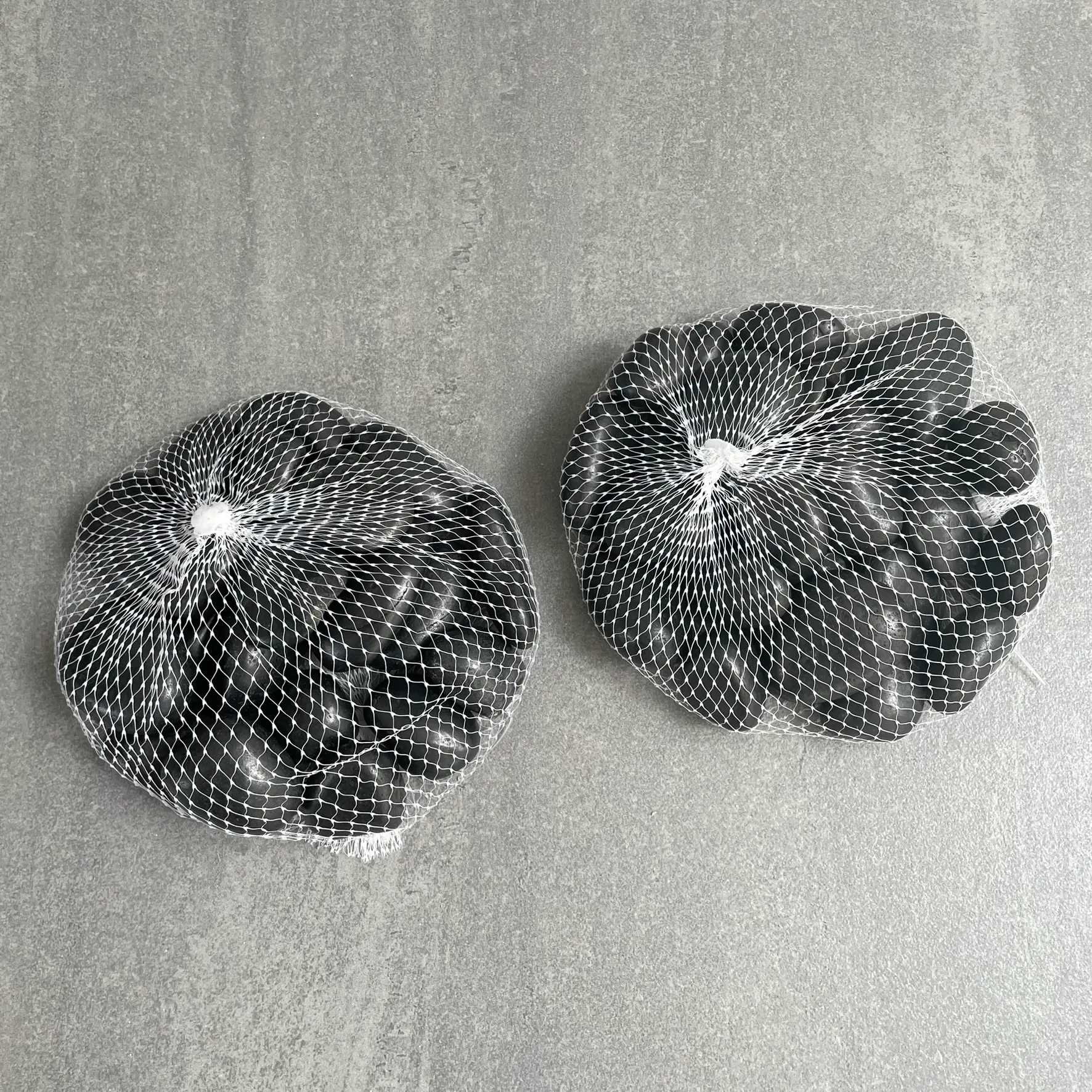 2 bags of 1kg Large Black Stones (2kg)