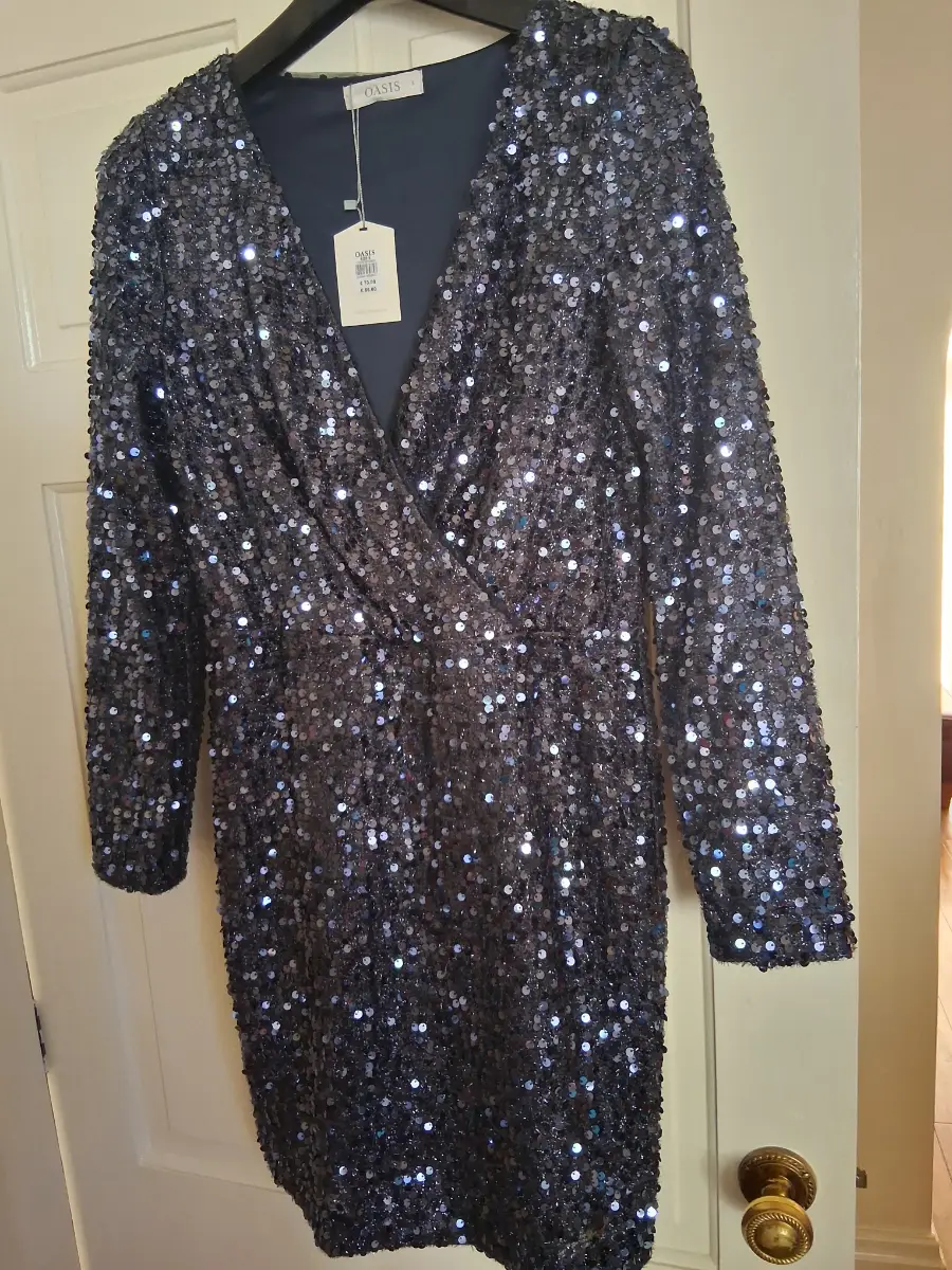 OASIS Sequin black dress. Size10