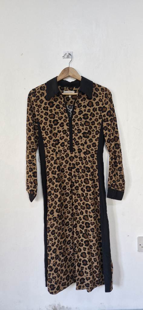 Hobbs London ladies size 8 long sleeved brown and black long dress Great condition  100% viscose