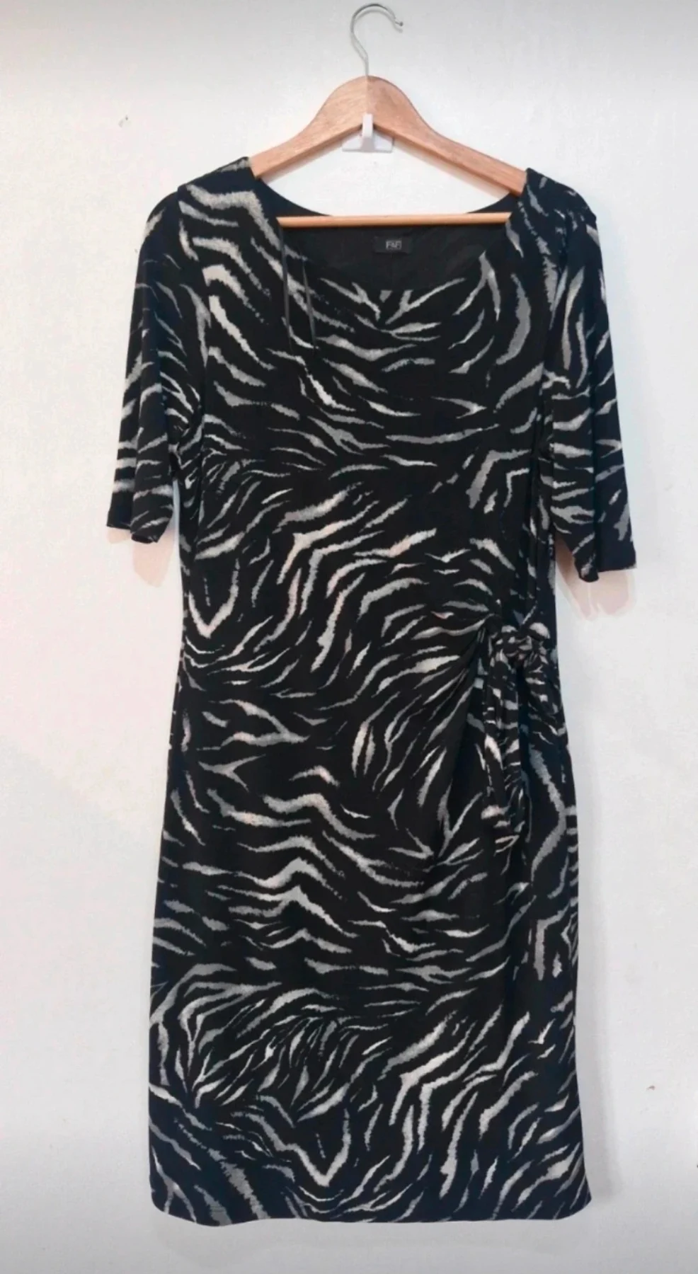 F&F ladies size 16 black and grey white  zebra stripe style short sleeved dress Great condition
